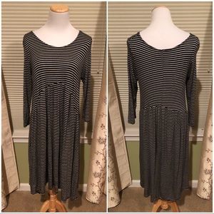 Agnes & Dora Oakley Muse Midi Dress